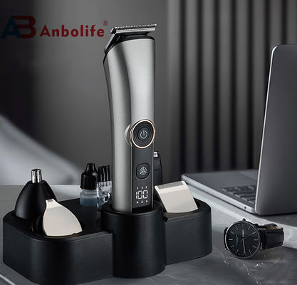 Máquina de Cortar Cabelo e Kit de Barbear Profissional com Bateria de 600mAh, Tempo de Carregamento de 1,5h e à Prova d'Água IPX7