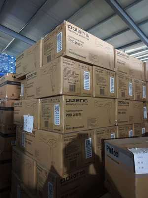 Escova de Ar Quente de Titânio de 1200W com 1 Ano de Garantia e Dupla Voltagem para Penteados Fáceis