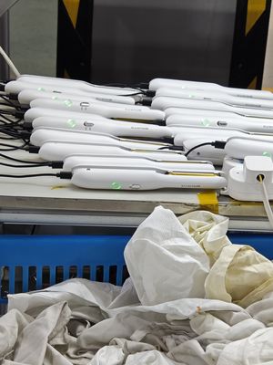 PTC aquecimento de cabelo endireitador e enrolador com placas de revestimento de cerâmica e turmalina e 360 ° giratório cabo de alimentação