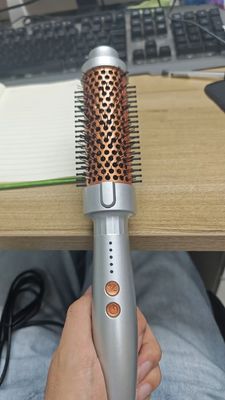 Escova de Ar Quente Redonda Aquecida ANBOLIFE 2 em 1 com Aquecimento PTC Rápido de 15s e Barril de 32/38mm para Dar Volume e Alisar o Cabelo